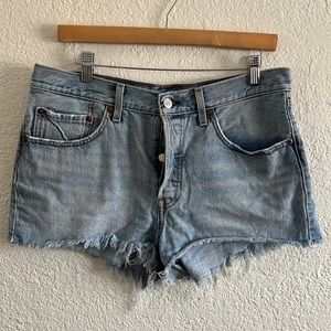 Levi Button Fly Denim Shorts- Midrise